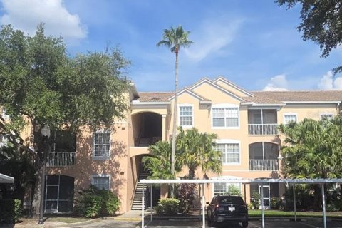 Condo in Orlando, Florida, 2 bedrooms  № 1789033 - photo 2