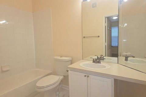 Condo in Orlando, Florida, 2 bedrooms  № 1789033 - photo 22