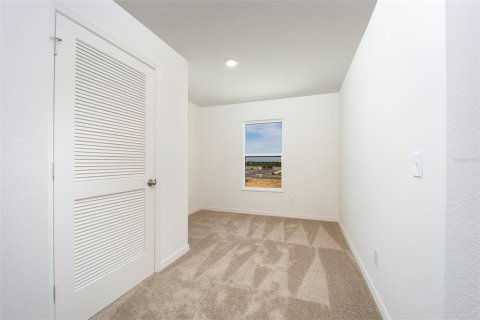 Townhouse in Dundee, Florida 3 bedrooms, 168.8 sq.m. № 1903742 - photo 12