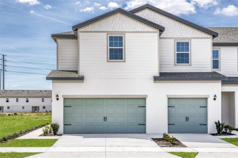 Townhouse in Dundee, Florida 3 bedrooms, 168.8 sq.m. № 1903742 - photo 1