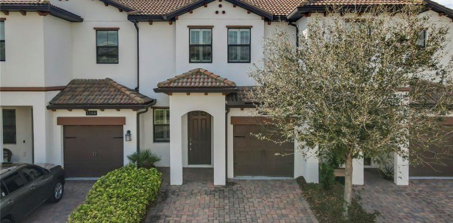 Townhouse in Davenport, Florida 3 bedrooms, 161.74 sq.m. № 1688368