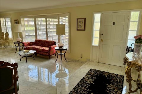 Casa en venta en North Miami Beach, Florida, 4 dormitorios, 224.73 m2 № 2003421 - foto 16