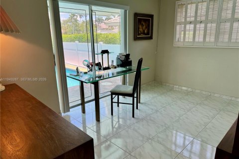 Casa en venta en North Miami Beach, Florida, 4 dormitorios, 224.73 m2 № 2003421 - foto 10