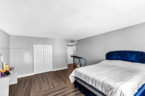 Copropriété à vendre à Hollywood, Floride: 3 chambres, 159.23 m2 № 2012150 - photo 20