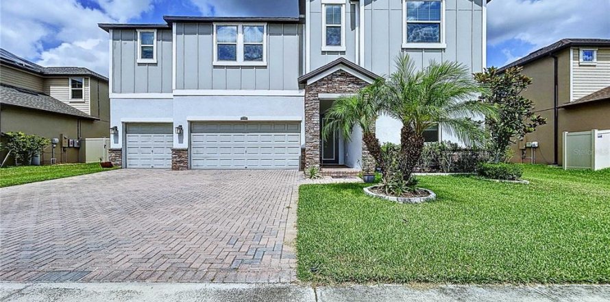 Casa en Wesley Chapel, Florida 5 dormitorios, 363.25 m2 № 1793413