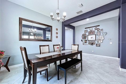 Casa en venta en Wesley Chapel, Florida, 5 dormitorios, 363.25 m2 № 1793413 - foto 4