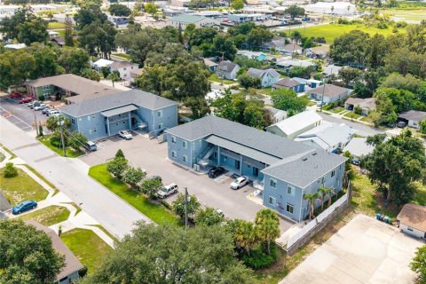 Propiedad comercial en venta en Winter Haven, Florida, 28 dormitorios, 1487.55 m2 № 2280679 - foto 3