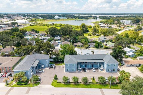 Propiedad comercial en Winter Haven, Florida 28 dormitorios, 1487.55 m2 № 2280679