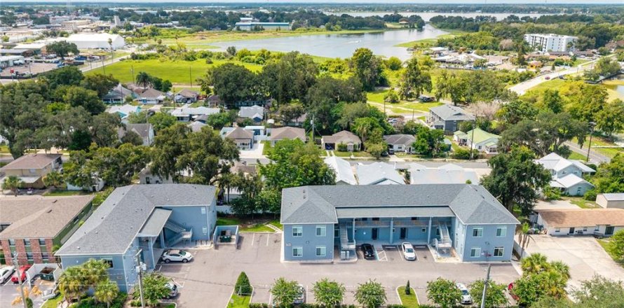 Propiedad comercial en Winter Haven, Florida 28 dormitorios, 1487.55 m2 № 2280679