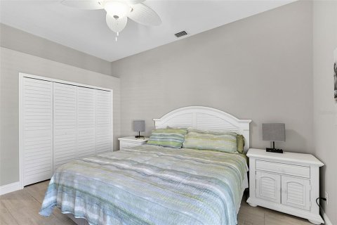 Casa en venta en Fort Myers, Florida, 3 dormitorios, 212.28 m2 № 2430488 - foto 28