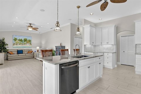 Casa en venta en Fort Myers, Florida, 3 dormitorios, 212.28 m2 № 2430488 - foto 17
