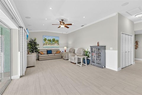 Casa en venta en Fort Myers, Florida, 3 dormitorios, 212.28 m2 № 2430488 - foto 18