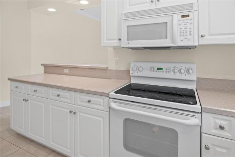 Villa ou maison à vendre à Merrit Island, Floride: 3 chambres, 160.91 m2 № 2403400 - photo 11