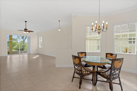 Villa ou maison à vendre à Merrit Island, Floride: 3 chambres, 160.91 m2 № 2403400 - photo 9