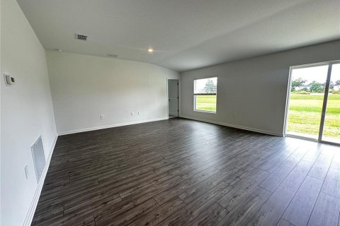 House in Ocala, Florida 3 bedrooms, 171.22 sq.m. № 2403720 - photo 4