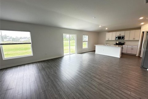 House in Ocala, Florida 3 bedrooms, 171.22 sq.m. № 2403720 - photo 7