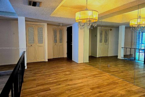 Condominio en venta en Lauderhill, Florida, 2 dormitorios, 106.84 m2 № 2034622 - foto 2