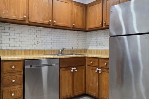 Condominio en venta en Lauderhill, Florida, 2 dormitorios, 106.84 m2 № 2034622 - foto 10