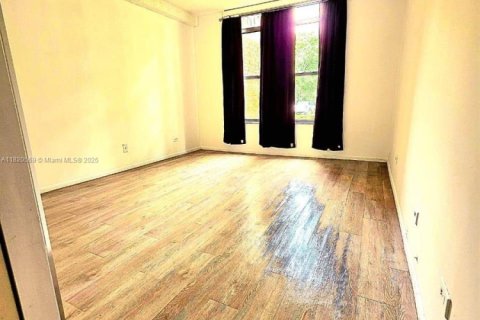 Condominio en venta en Lauderhill, Florida, 2 dormitorios, 106.84 m2 № 2034622 - foto 5