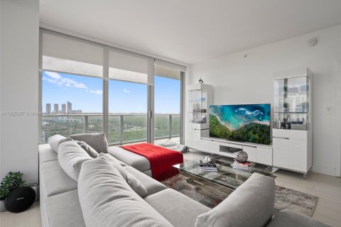 Condo in North Miami Beach, Florida, 3 bedrooms  № 1693844 - photo 4