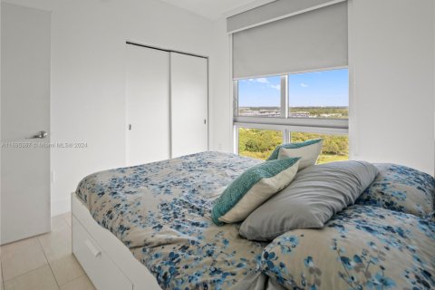Condo in North Miami Beach, Florida, 3 bedrooms  № 1693844 - photo 28