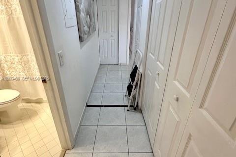 Townhouse in Miami, Florida 2 bedrooms, 102.19 sq.m. № 2066889 - photo 21