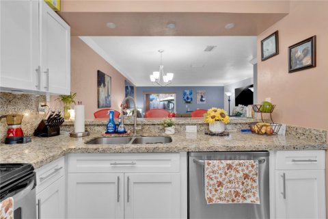 Купить кондоминиум в Майами, Флорида 2 спальни, 107.77м2, № 1983965 - фото 5