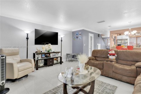 Купить кондоминиум в Майами, Флорида 2 спальни, 107.77м2, № 1983965 - фото 10