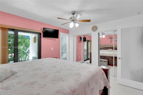 Купить кондоминиум в Майами, Флорида 2 спальни, 107.77м2, № 1983965 - фото 28