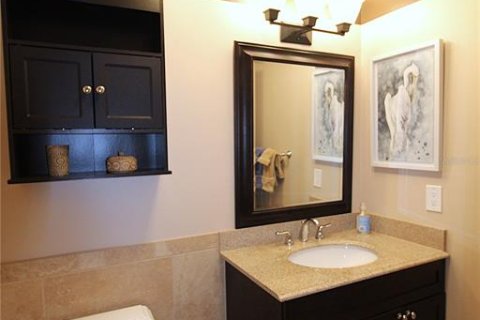 Condominio en alquiler en Sarasota, Florida, 2 dormitorios, 99.22 m2 № 1881226 - foto 20