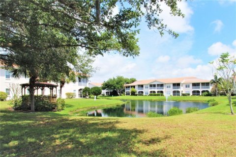 Condominio en alquiler en Sarasota, Florida, 2 dormitorios, 99.22 m2 № 1881226 - foto 29