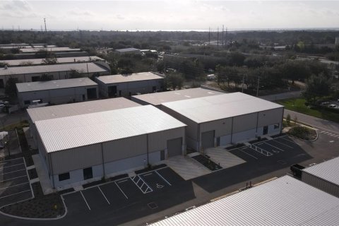 Immobilier commercial à louer à DeBary, Floride № 1813368 - photo 5