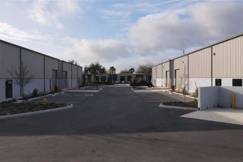Immobilier commercial à louer à DeBary, Floride № 1813368 - photo 2