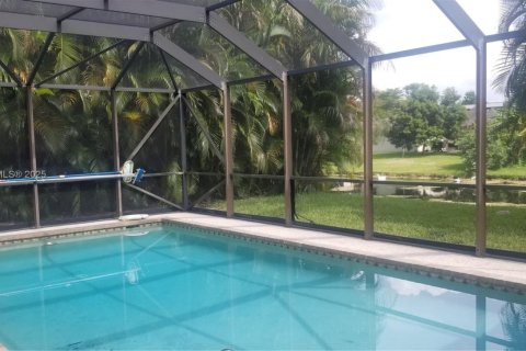 House in Coral Springs, Florida 4 bedrooms, 222.59 sq.m. № 1889361 - photo 7