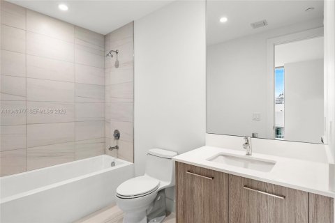 Condominio en alquiler en Fort Lauderdale, Florida, 2 dormitorios, 156.26 m2 № 2007628 - foto 30