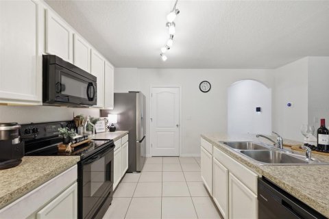 Купить виллу или дом в Киссимми, Флорида 7 комнат, 158.21м2, № 2150451 - фото 13