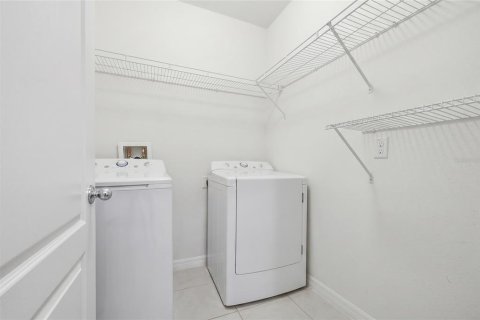 Купить виллу или дом в Киссимми, Флорида 7 комнат, 158.21м2, № 2150451 - фото 22