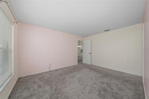 Townhouse in Orlando, Florida 3 bedrooms, 103.68 sq.m. № 2118016 - photo 13