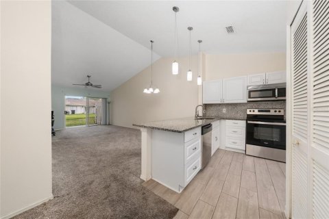 Townhouse in Orlando, Florida 3 bedrooms, 103.68 sq.m. № 2118016 - photo 3