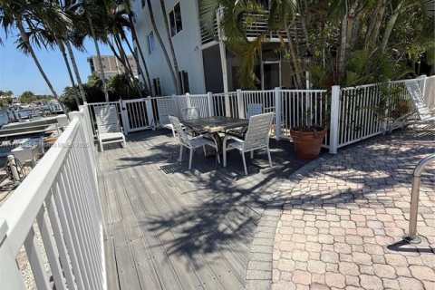 Condominio en venta en Fort Lauderdale, Florida, 1 dormitorio, 57.6 m2 № 1937803 - foto 18
