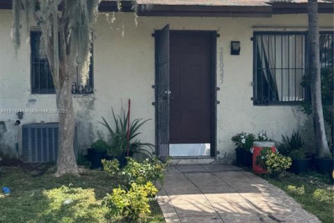 Townhouse in Homestead, Florida 3 bedrooms, 111.48 sq.m. № 2076753 - photo 8