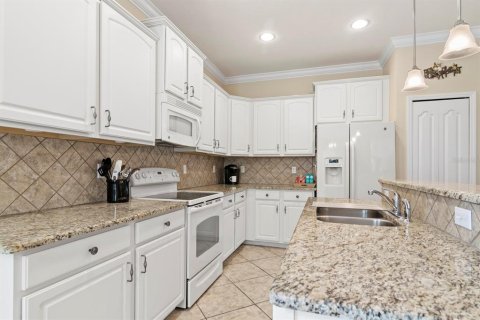 Купить виллу или дом в Нью-Порт-Ричи, Флорида 9 комнат, 144.74м2, № 2362536 - фото 20