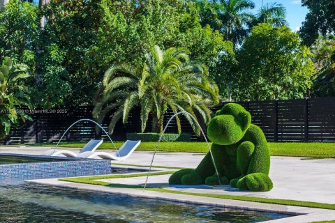 Снять в аренду виллу или дом в Майами, Флорида 6 спален, 494.61м2, № 2034522 - фото 7