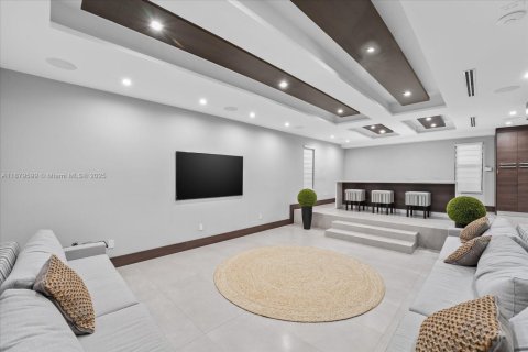 Снять в аренду виллу или дом в Майами, Флорида 6 спален, 494.61м2, № 2034522 - фото 14