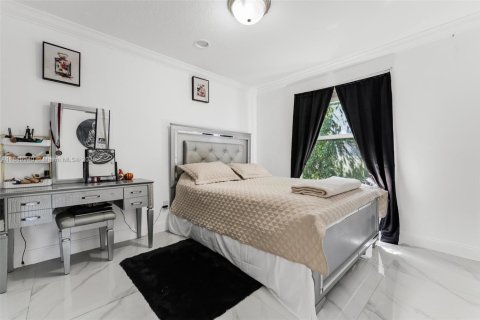 Купить виллу или дом в Мирамар, Флорида 3 спальни, 159.51м2, № 1944292 - фото 28