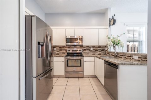 House in Davie, Florida 3 bedrooms, 152.27 sq.m. № 1706487 - photo 7