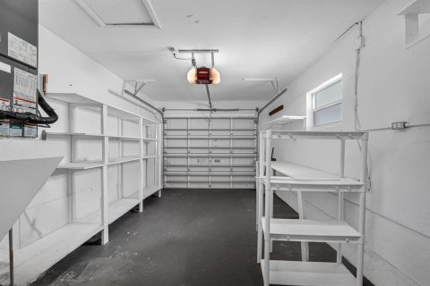Villa ou maison à vendre à Margate, Floride: 2 chambres, 157 m2 № 2424874 - photo 23