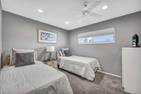 Condo in Sarasota, Florida, 2 bedrooms № 2239895 - photo 17