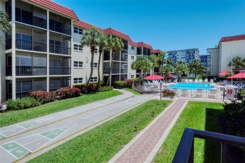 Condo in Sarasota, Florida, 2 bedrooms № 2239895 - photo 27