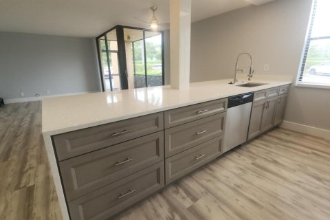 Condominio en venta en Delray Beach, Florida, 1 dormitorio, 70.42 m2 № 2245626 - foto 9